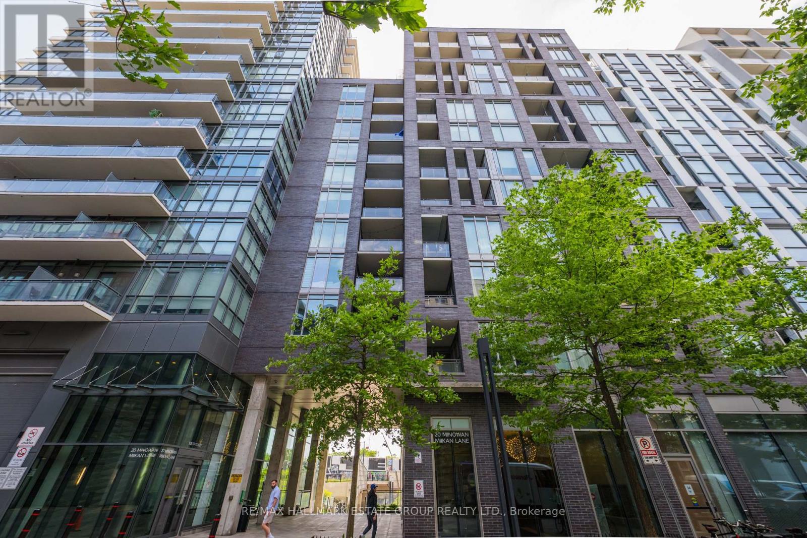 Apartment at 1018 - 20 MINOWAN MIIKAN LANE, Toronto