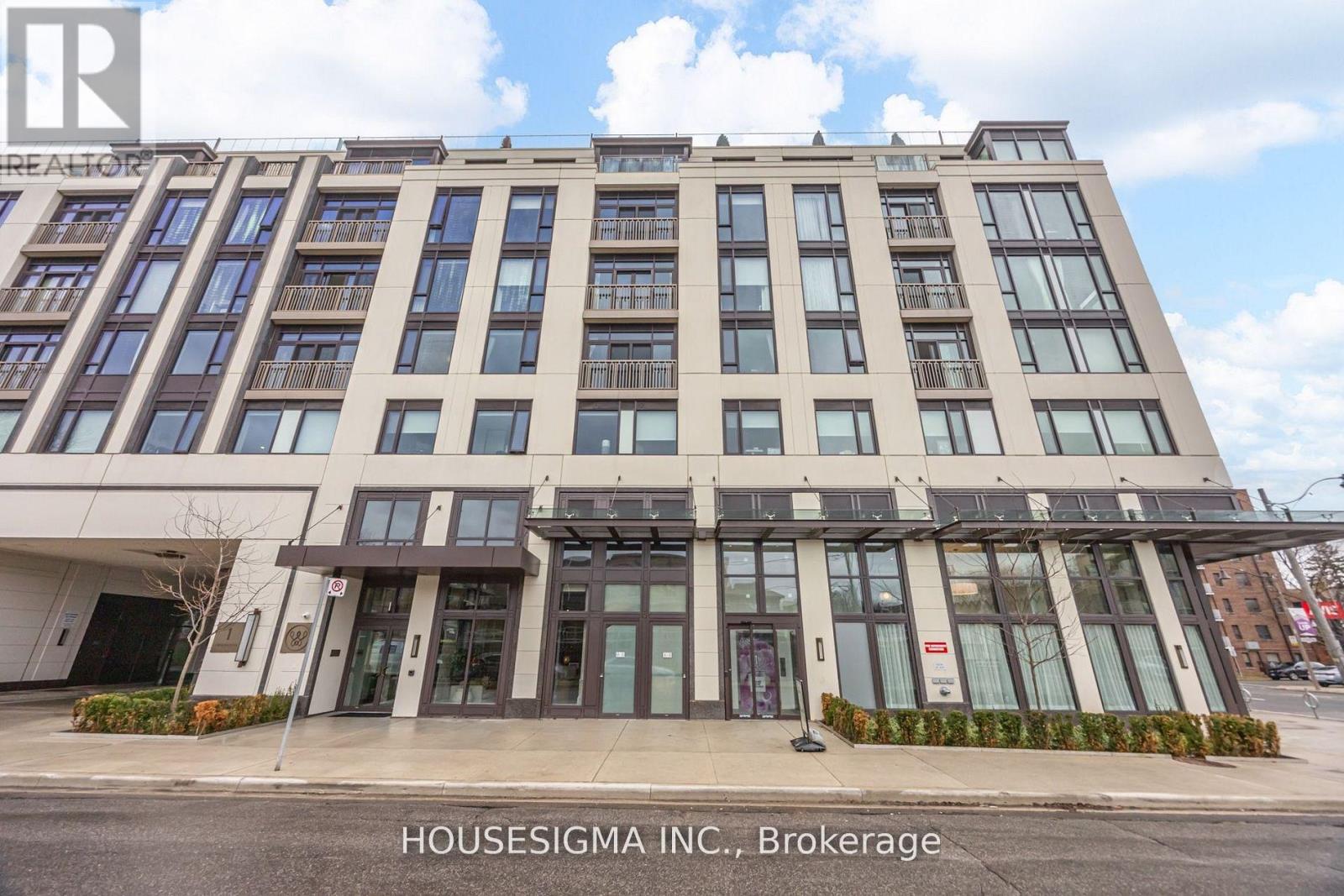 Apartment at 406 - 1 STRATHGOWAN AVENUE, Toronto
