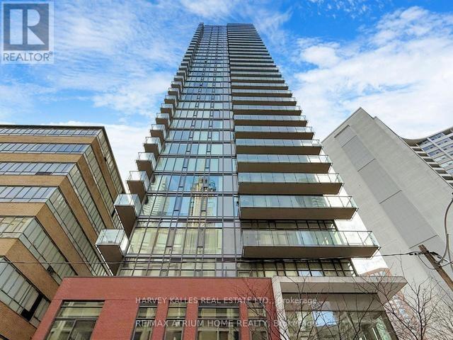 Apartment at 2202 - 75 ST NICHOLAS STREET, Toronto (Bay Street Corridor)