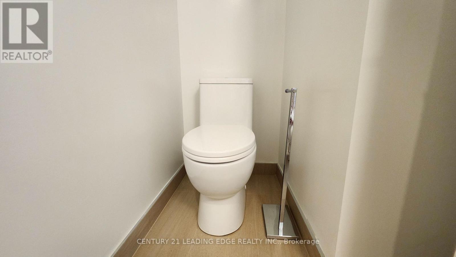 Apartment at 1506 - 5 QUARRINGTON LANE, Toronto
