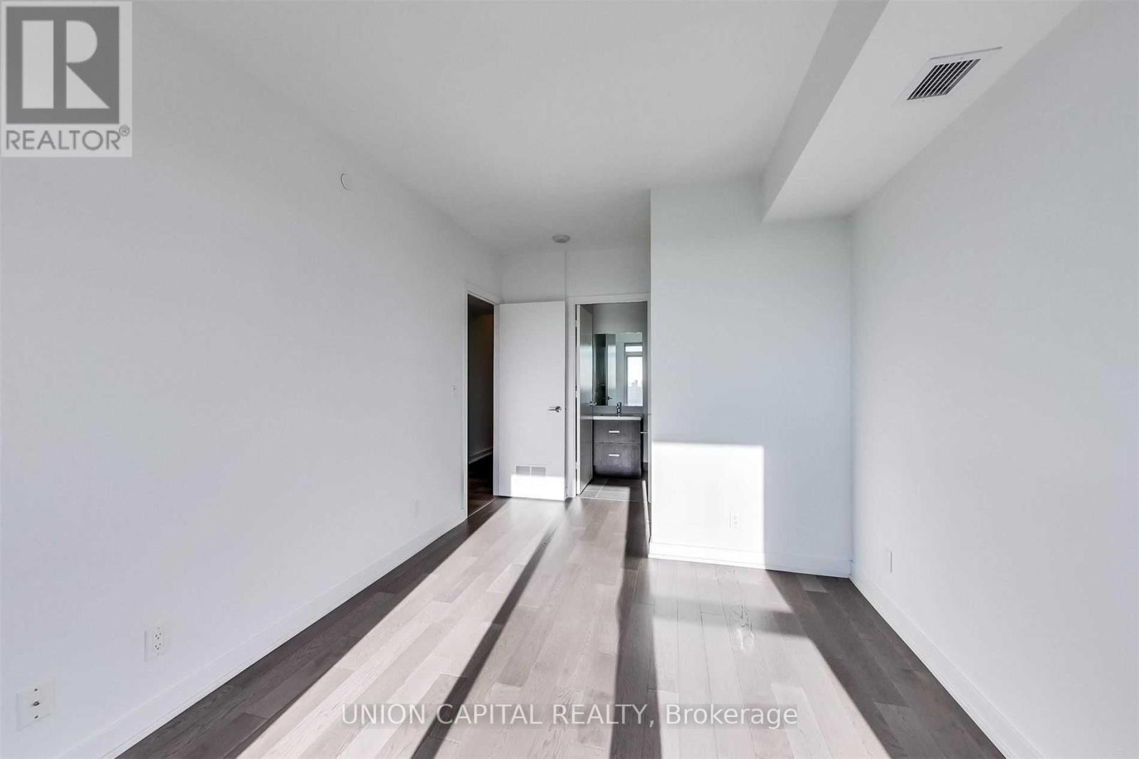 Apartment at 1507 - 501 ST CLAIR AVENUE W, Toronto