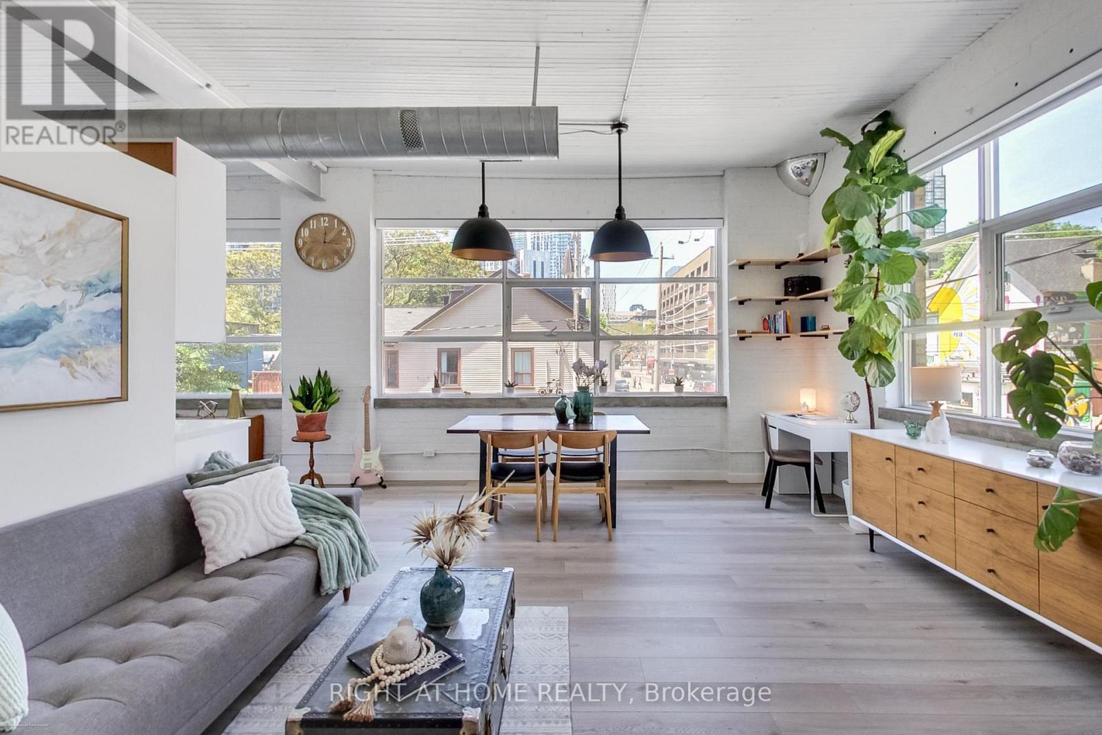 Apartment at 218 - 365 DUNDAS STREET E, Toronto (Moss Park)