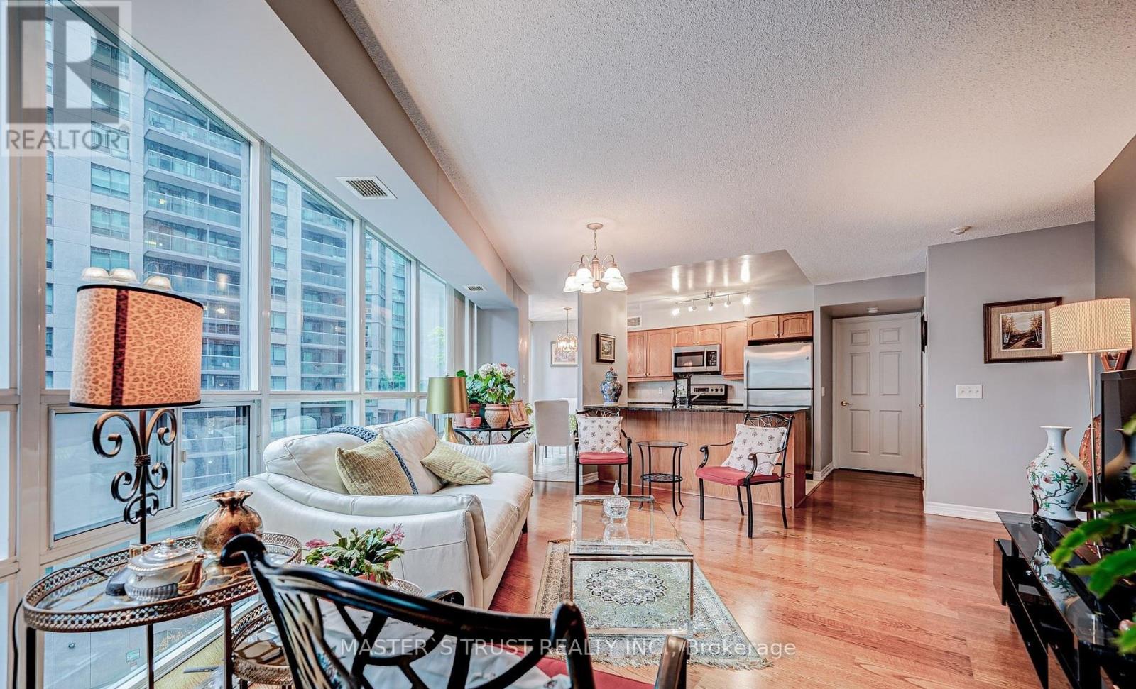 Apartment at 711 - 30 GRAND TRUNK CRESCENT, Toronto