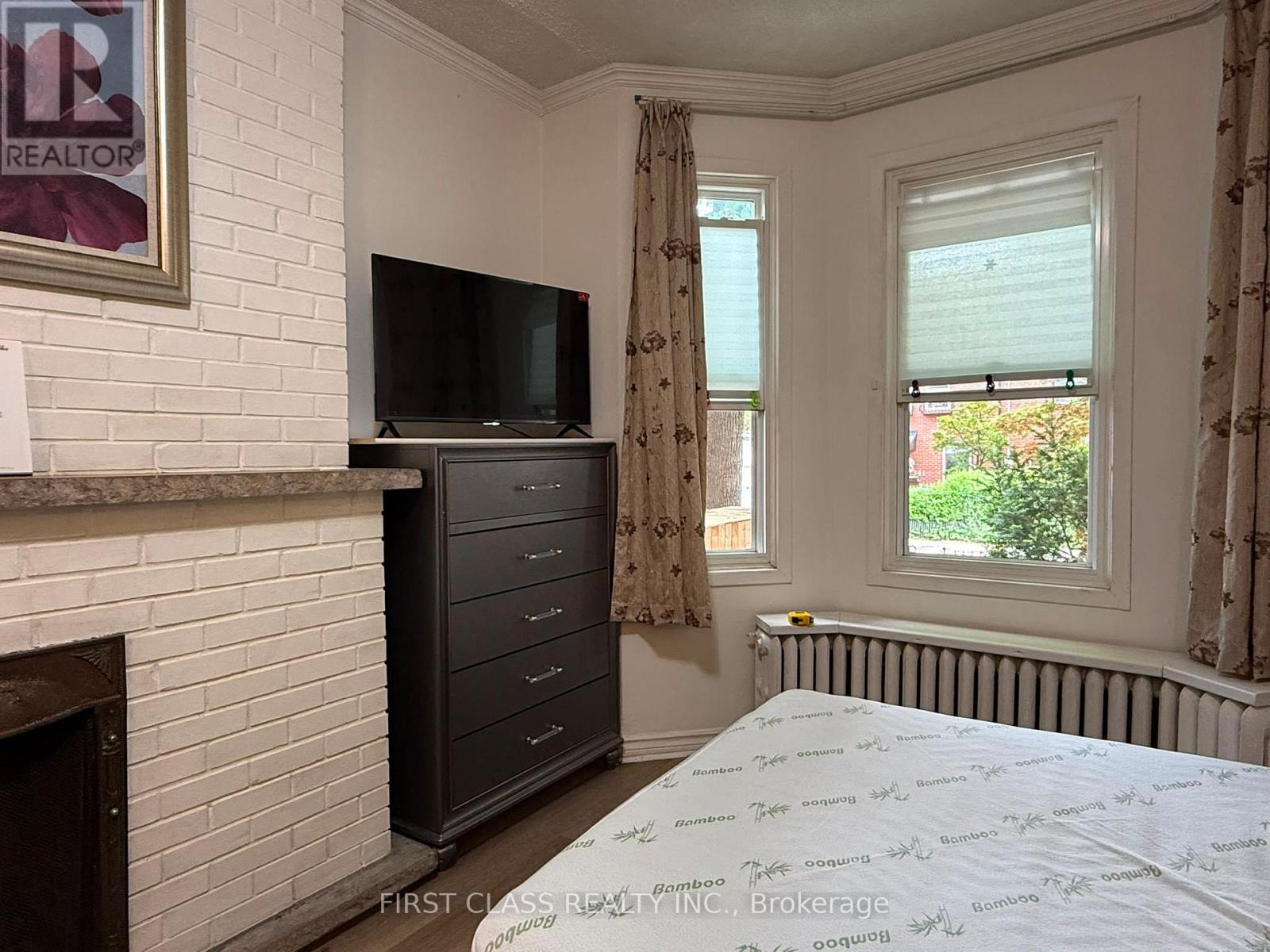 Multiplex at 1A - 366 LIPPINCOTT STREET, Toronto