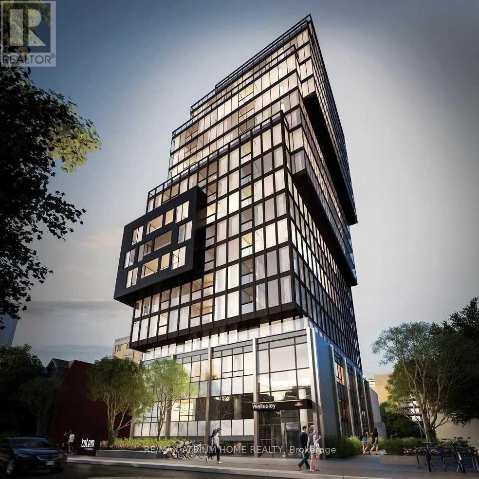 Apartment at 806 - 17 DUNDONALD STREET, Toronto