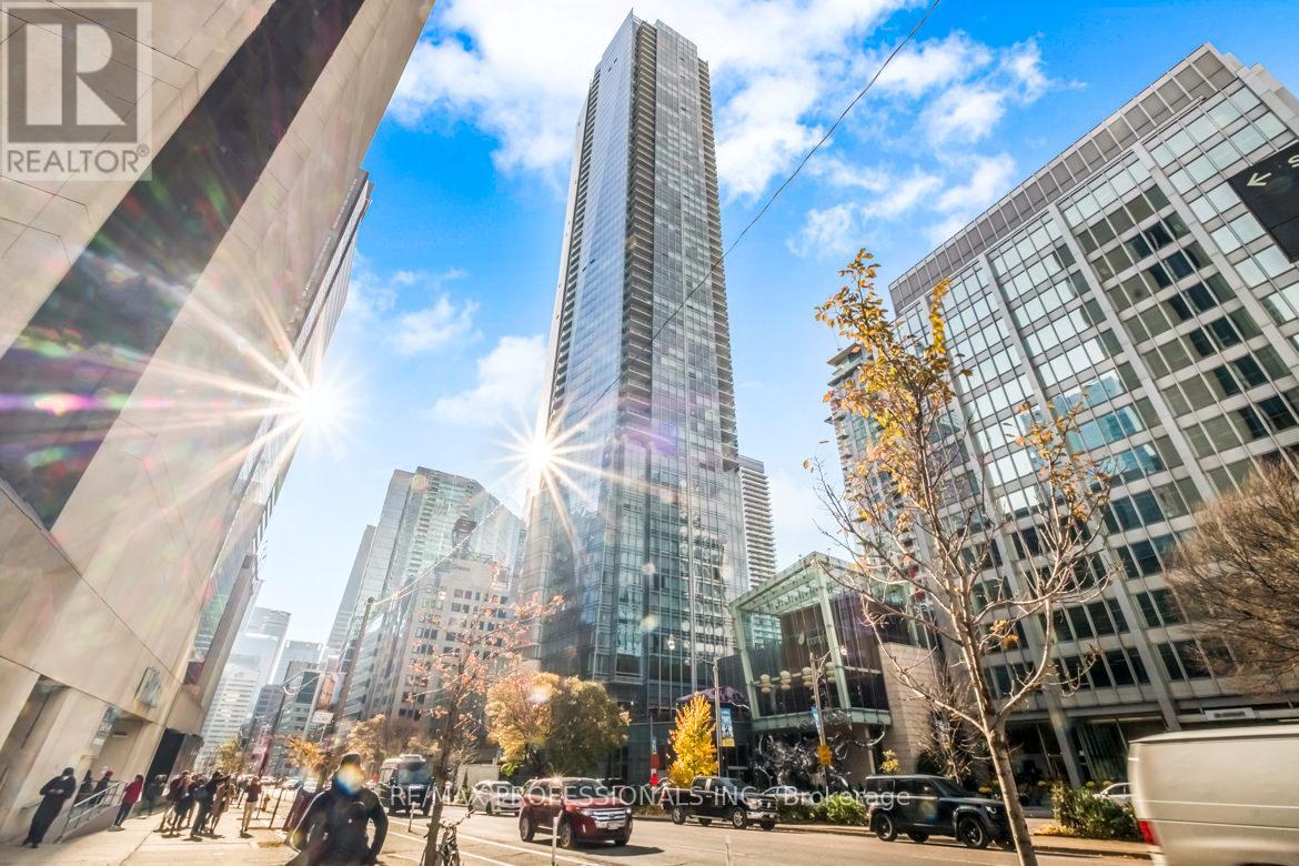 Apartment at 2403 - 180 UNIVERSITY AVENUE, Toronto