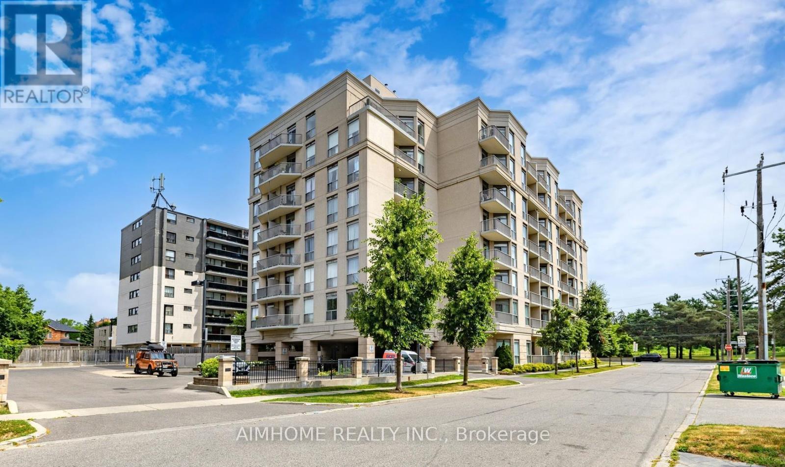 Apartment at 609 - 4200 BATHURST STREET, Toronto (Lansing-Westgate)