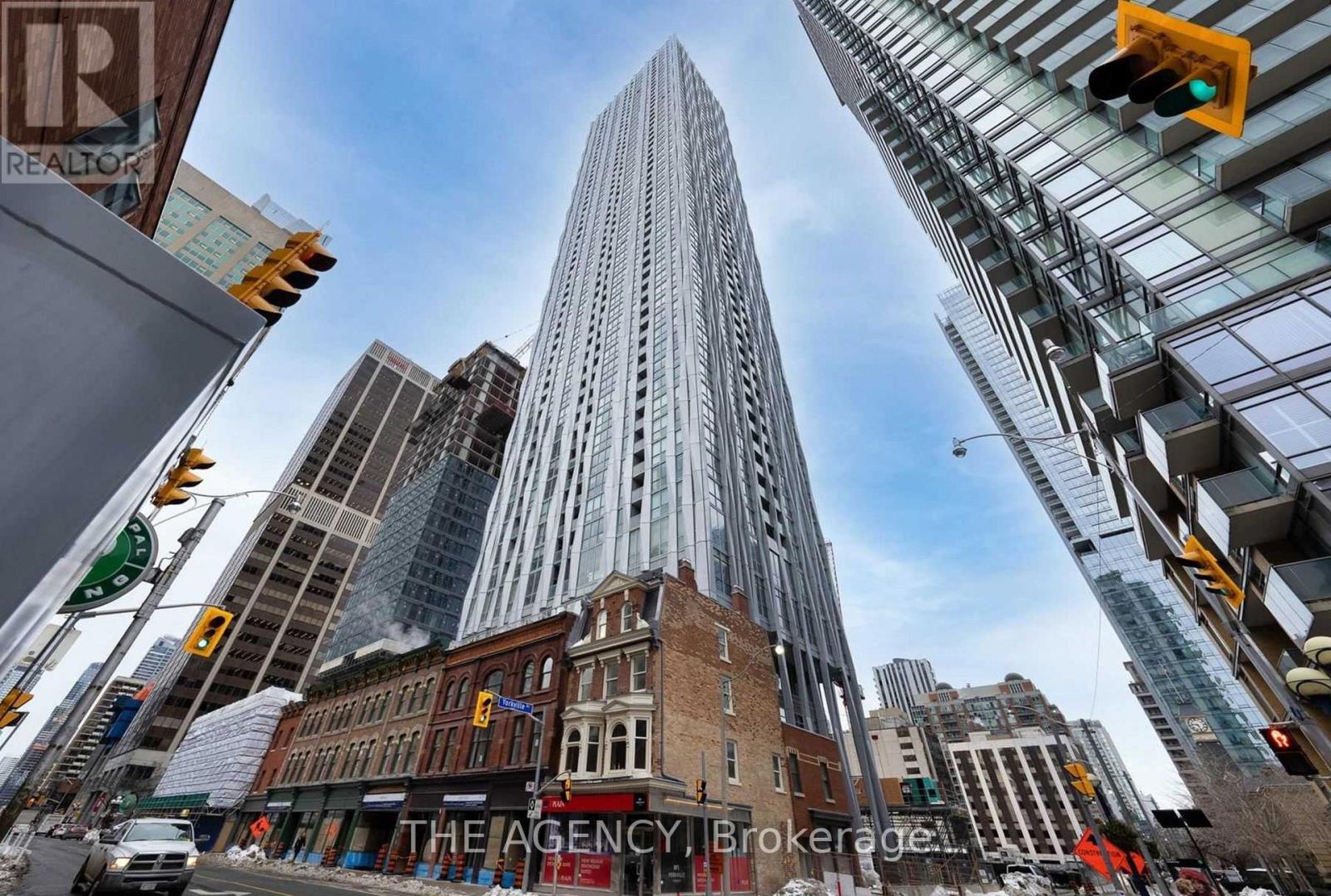 Apartment at 711 - 1 YORKVILLE AVENUE, Toronto