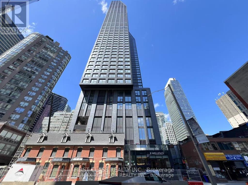 Apartment at 606 - 8 WELLESLEY STREET W, Toronto