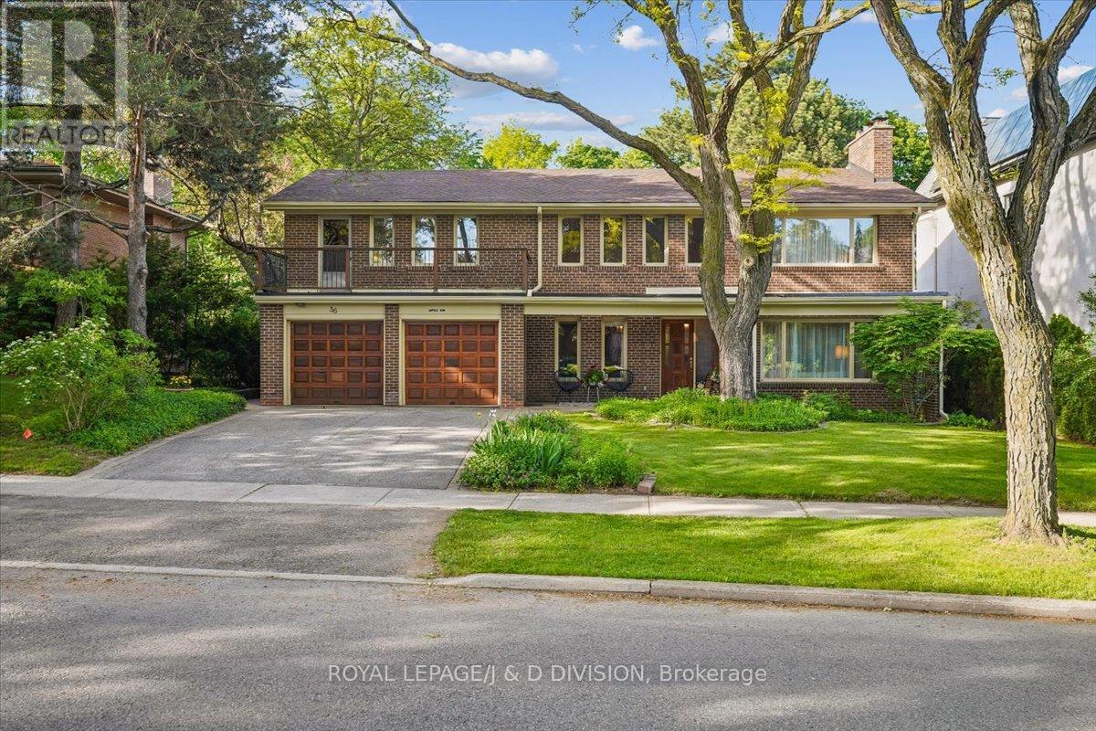 Detached at 36 MEDALIST ROAD, Toronto (St. Andrew-Windfields)