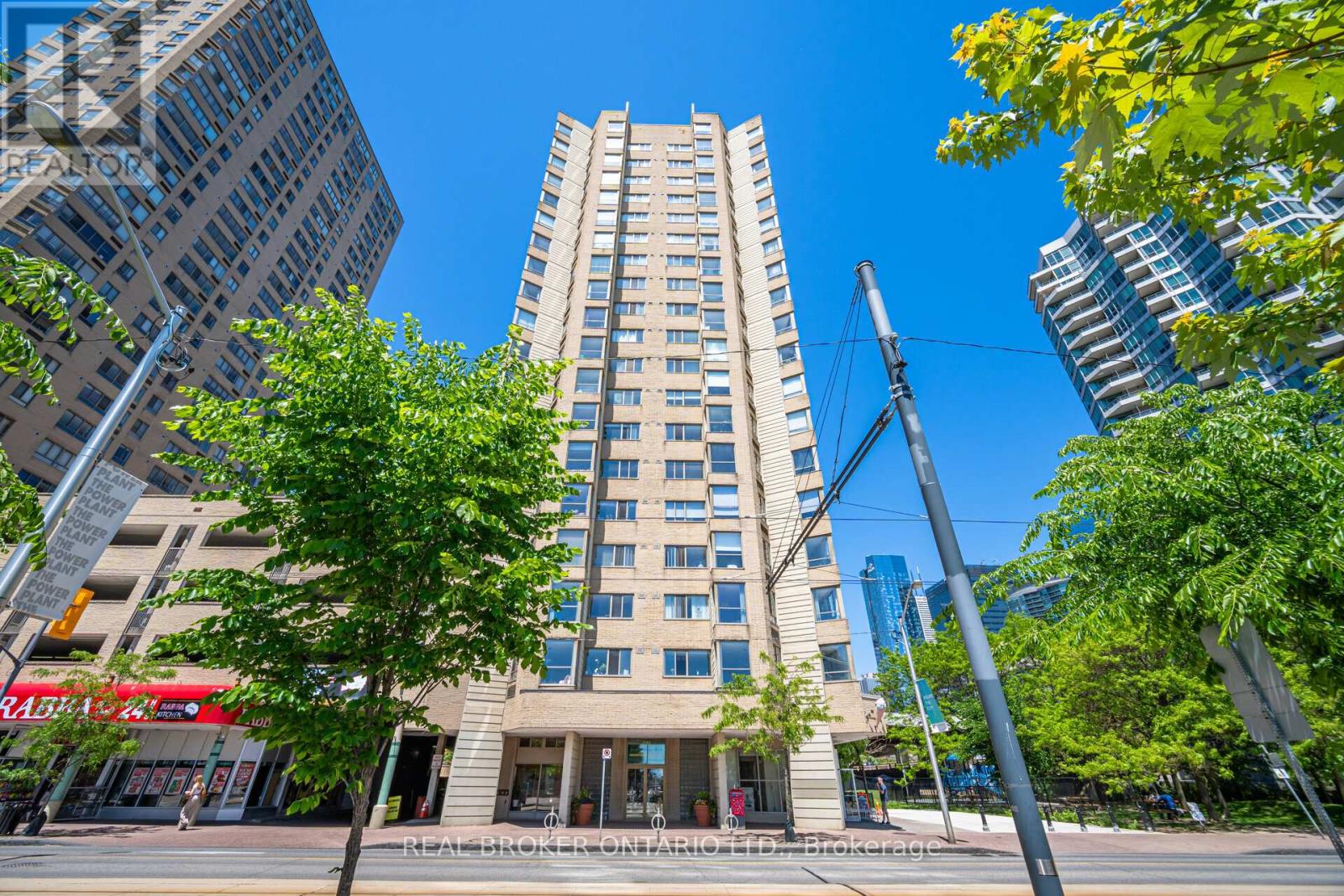 Apartment at 604 - 250 QUEENS QUAY W, Toronto (Waterfront Communities)