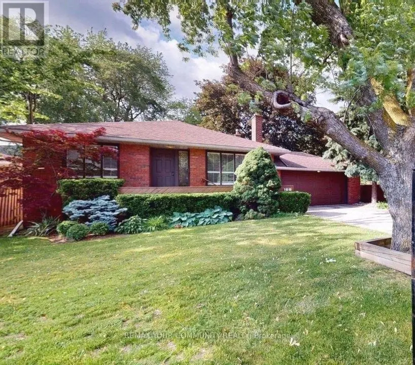 Detached at 168 YORK MILLS ROAD E, Toronto