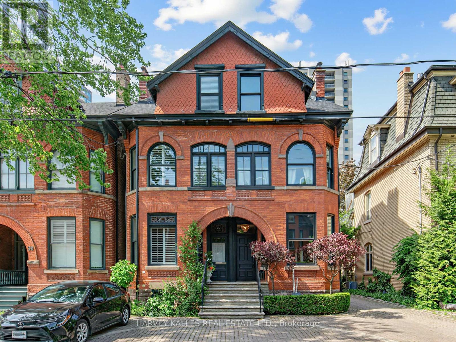 Semi-Detached/Link at 32 BERNARD AVENUE, Toronto (Annex)