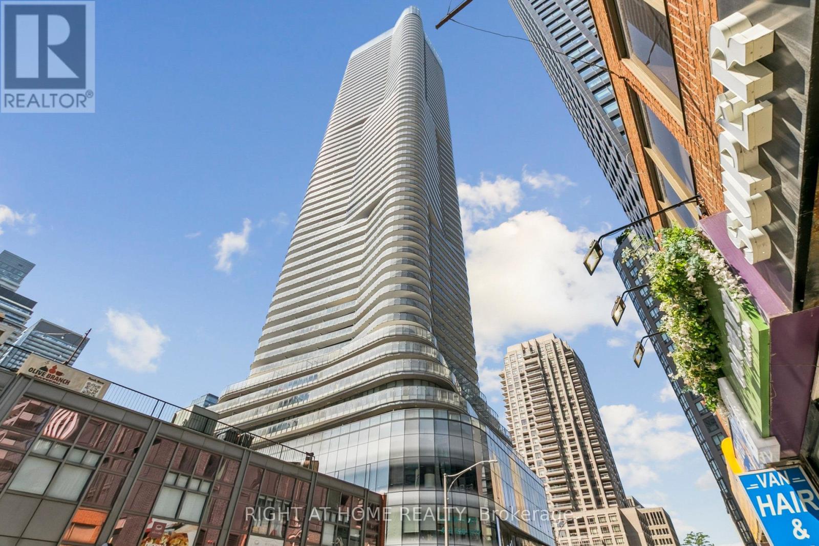 Apartment at 5408 - 11 WELLESLEY ST W AVENUE, Toronto