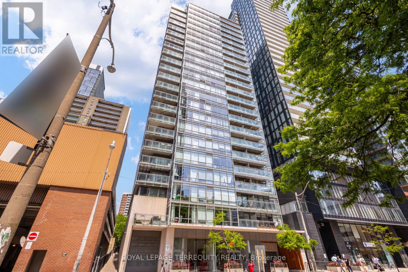Apartment at 1307 - 22 WELLESLEY STREET E, Toronto