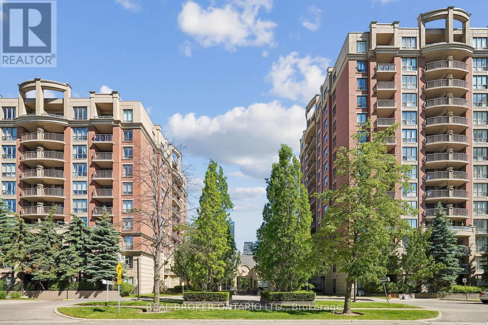 Apartment at 704 - 51 HARRISON GARDEN BOULEVARD, Toronto
