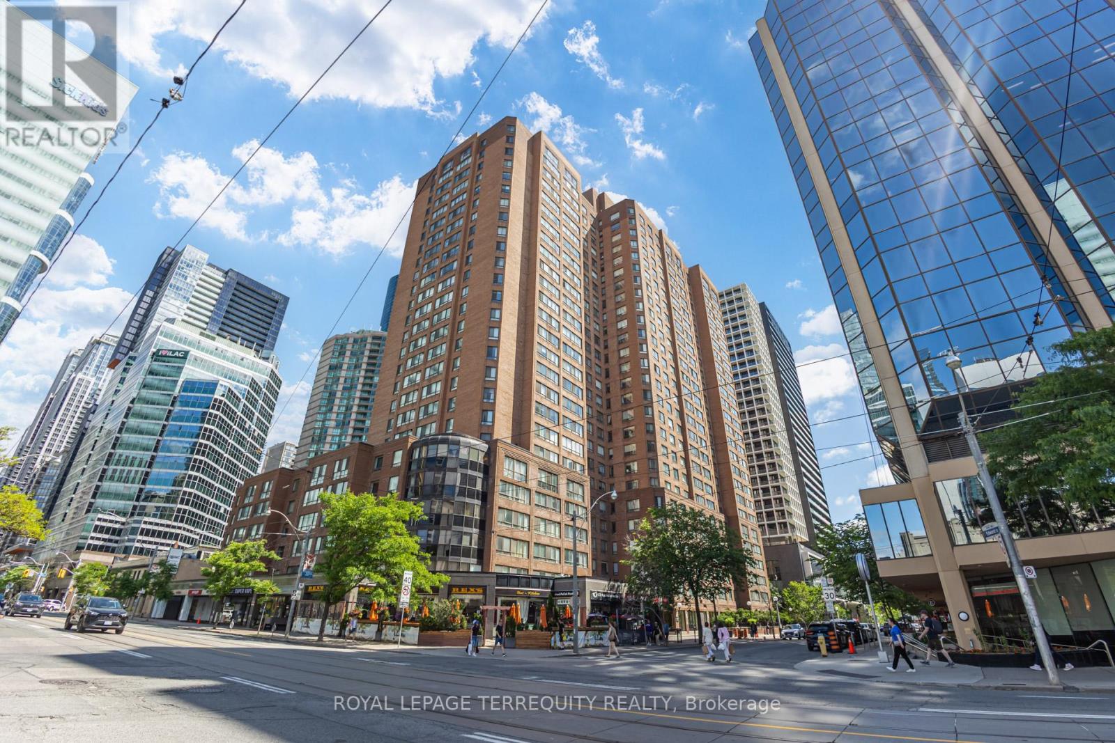 Apartment at 2302 - 633 BAY STREET, Toronto (Bay Street Corridor)