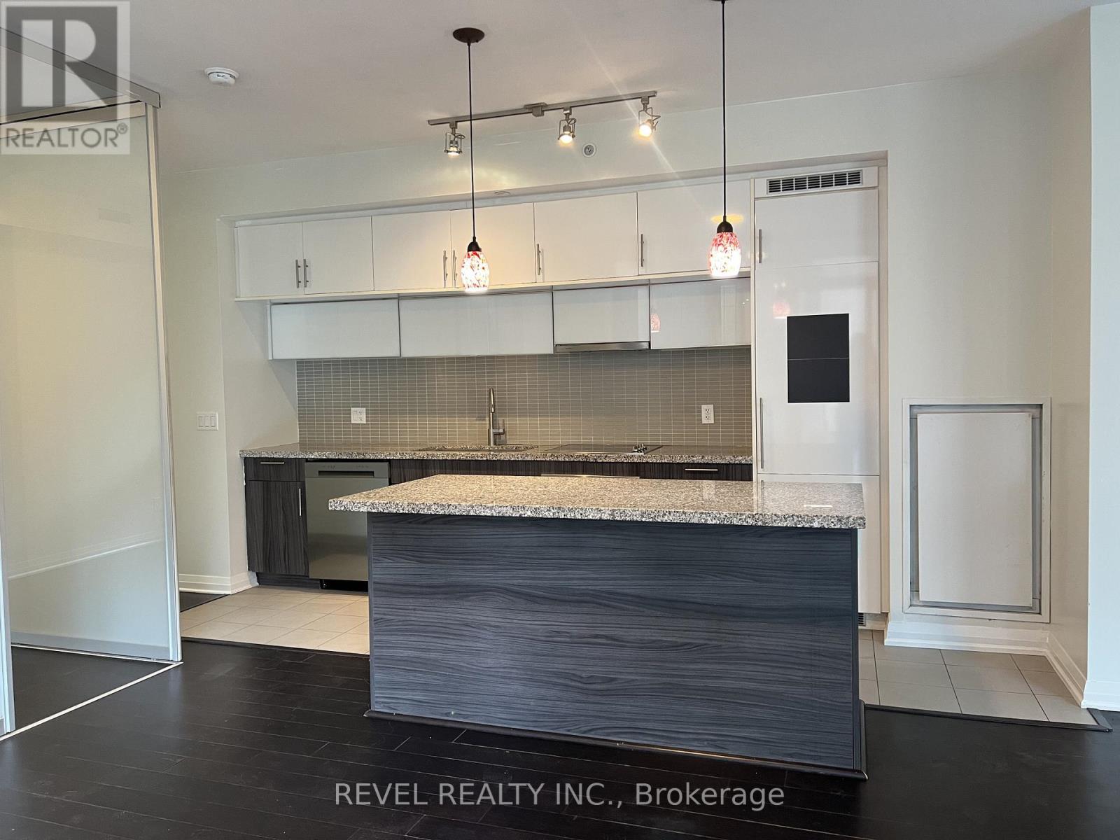 Apartment at 405 - 8 MERCER STREET, Toronto
