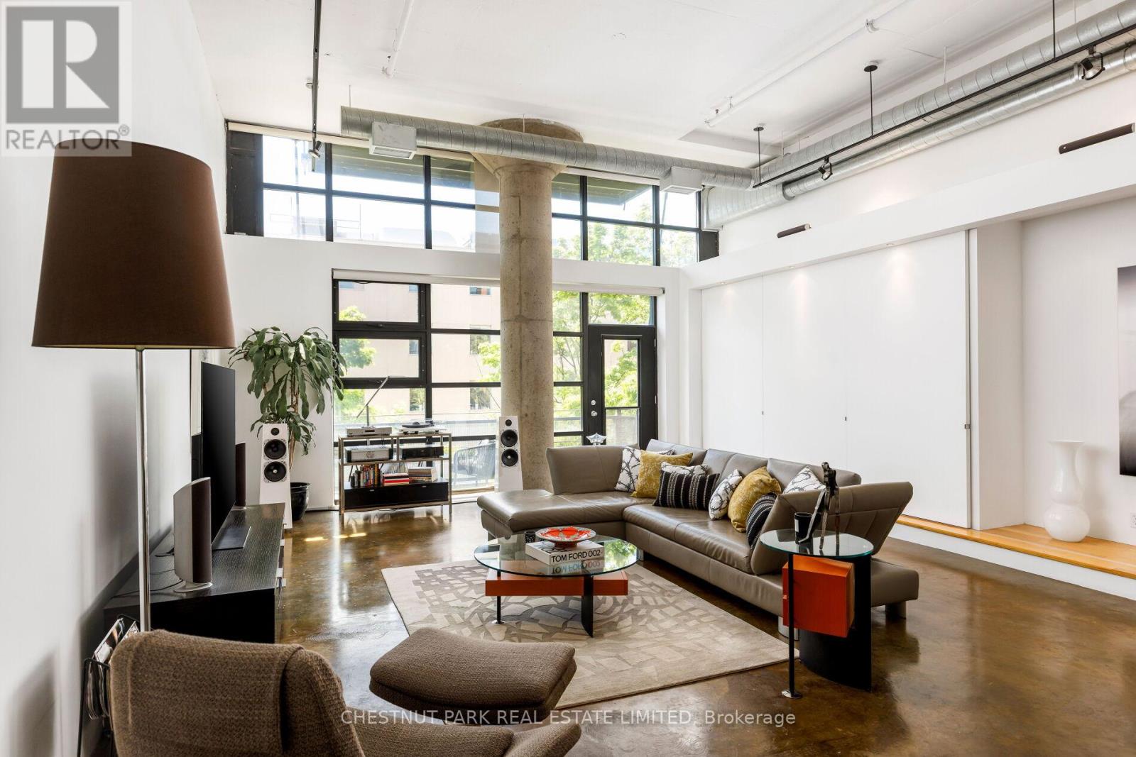 Apartment at 306 - 90 SUMACH STREET W, Toronto (Regent Park)