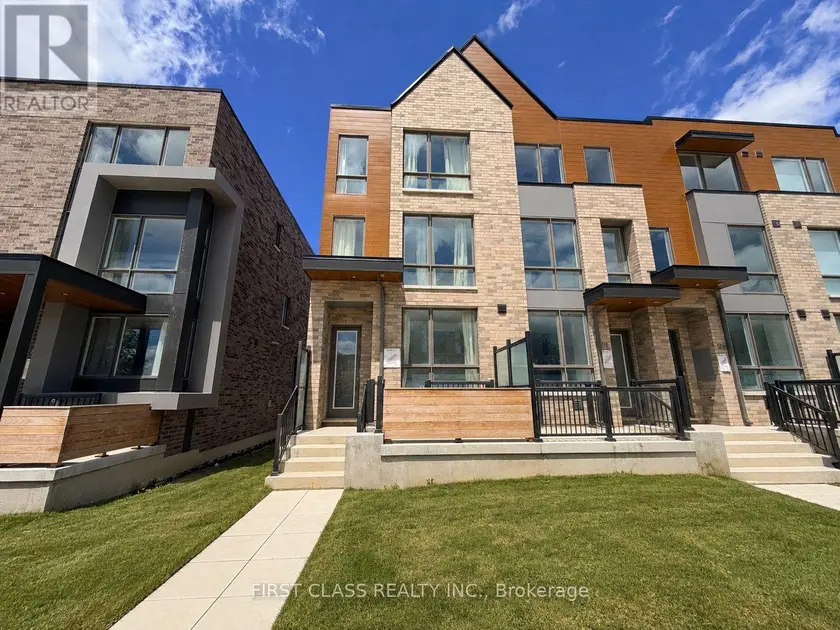 Townhouse at BSMT - 24 GREEN GARDEN BOULEVARD, Toronto