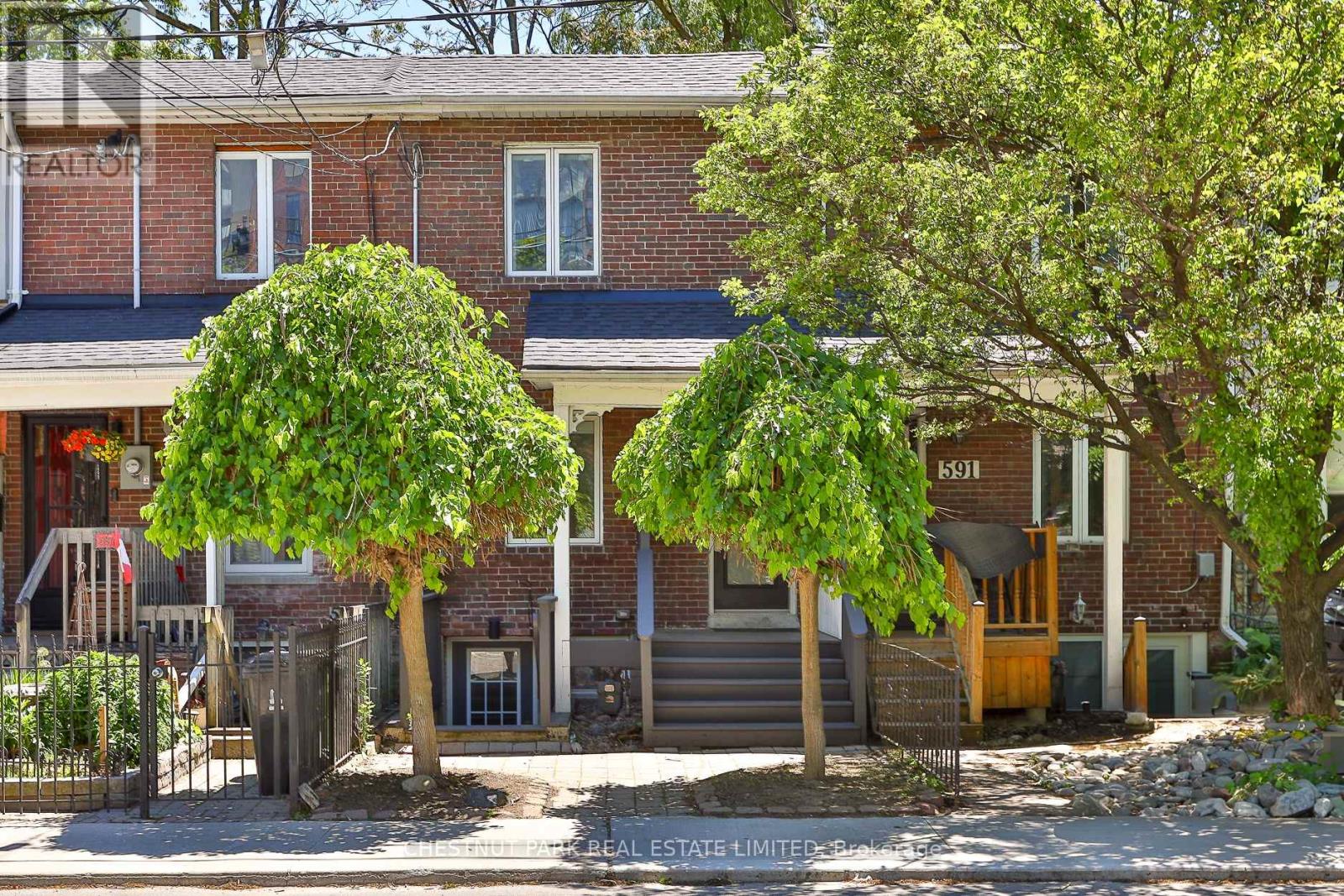 Townhouse at 589 WELLINGTON STREET W, Toronto