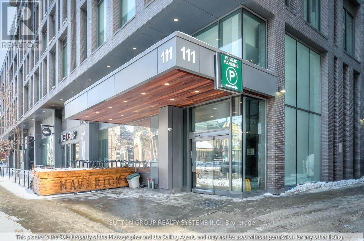 Apartment at 523 - 111 BATHURST STREET, Toronto
