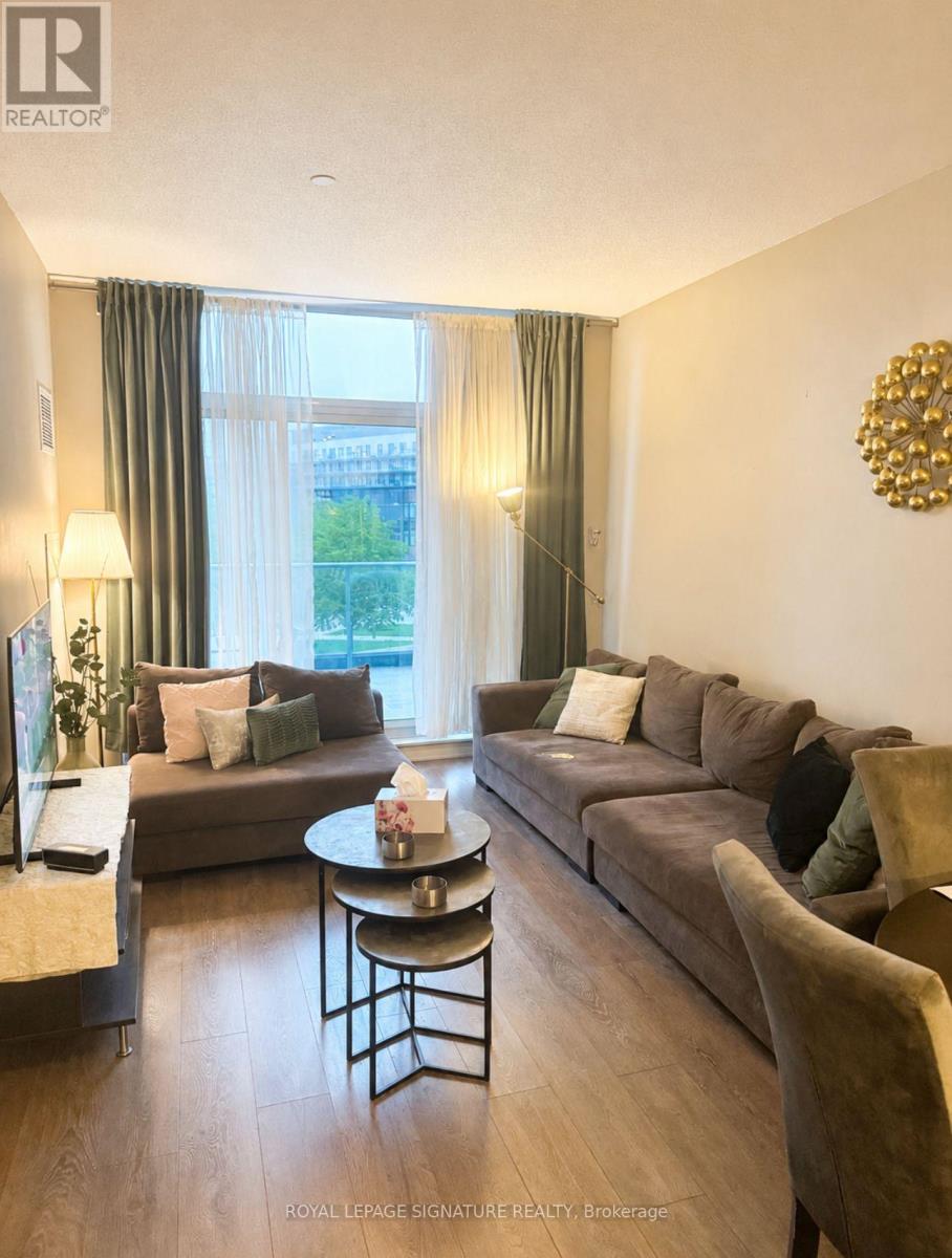 Apartment at 213 - 66 FOREST MANOR ROAD, Toronto