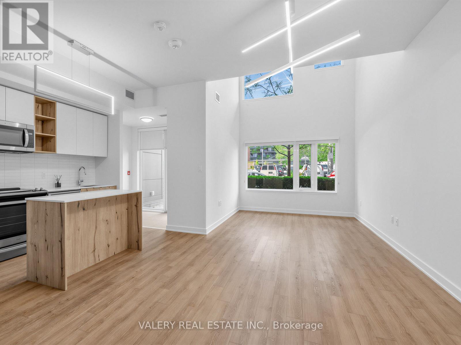 Townhouse at 0125 - 39 NIAGARA STREET, Toronto