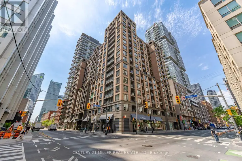 Apartment at PH # 12 - 140 SIMCOE ROAD, Toronto