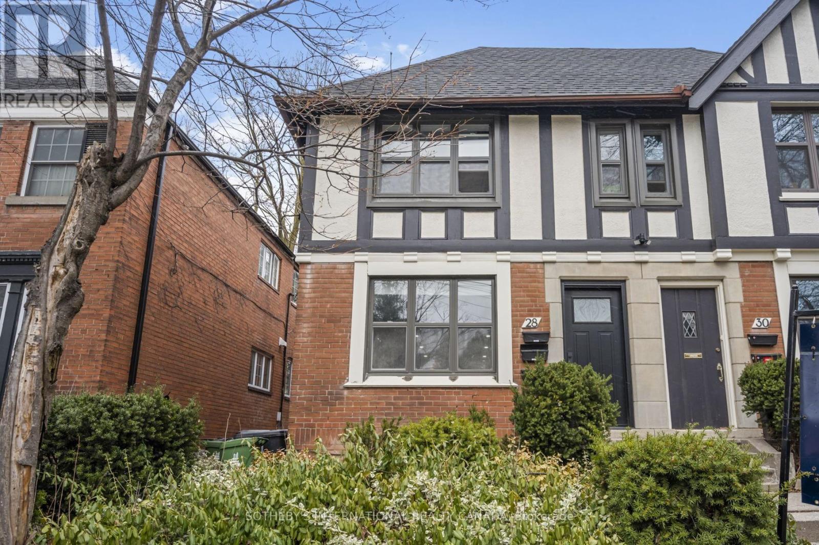 Multiplex at BSMNT - 28 STRATHGOWAN AVENUE, Toronto