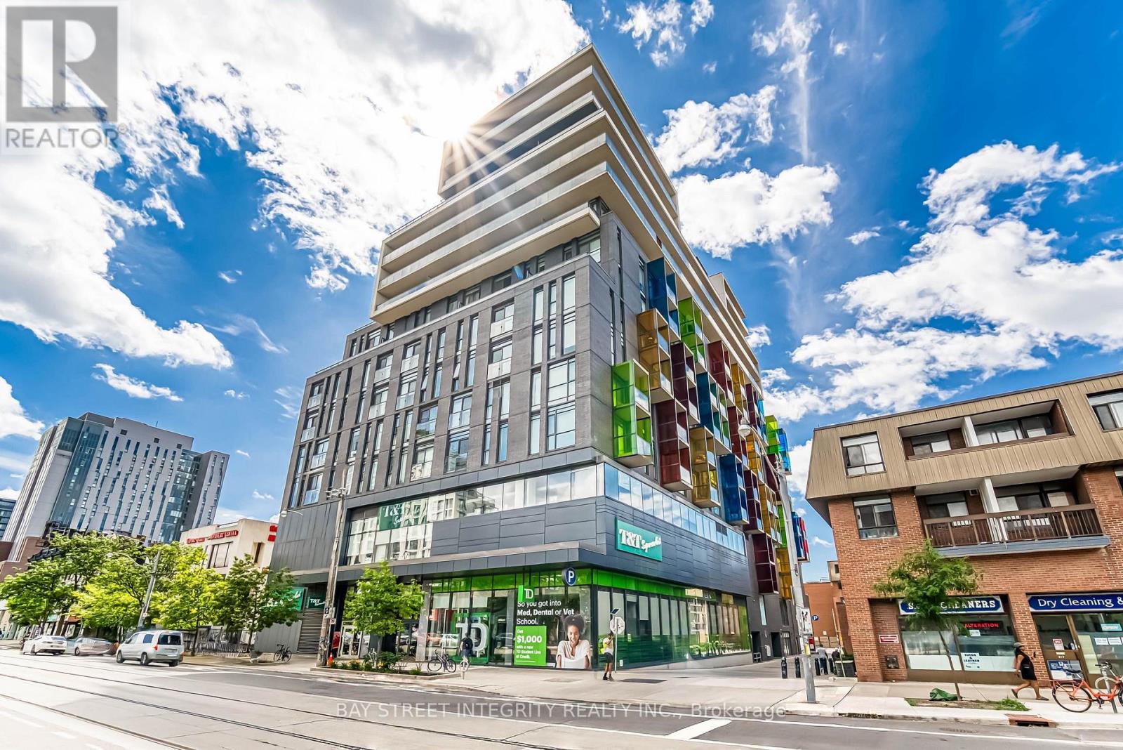 Apartment at 805 - 297 COLLEGE STREET, Toronto