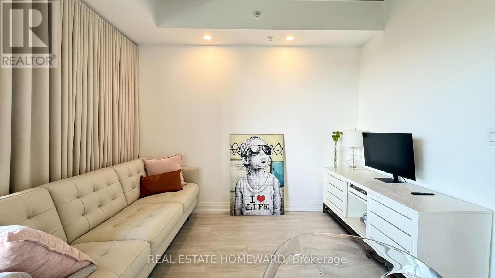 Apartment at 706 - 32 CAMDEN STREET, Toronto