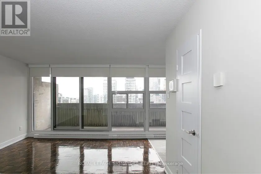 Apartment at 203 - 33 ISABELLA STREET, Toronto (Church-Yonge Corridor)