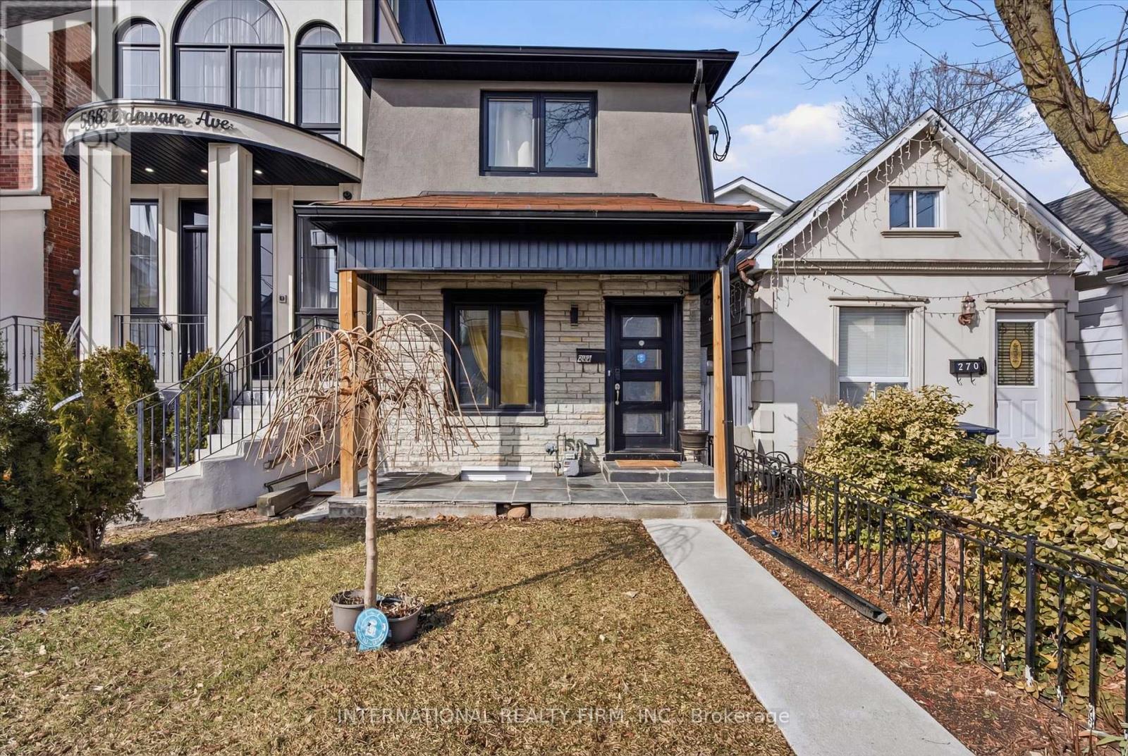Detached at 568 DELAWARE AVENUE N, Toronto (Wychwood)