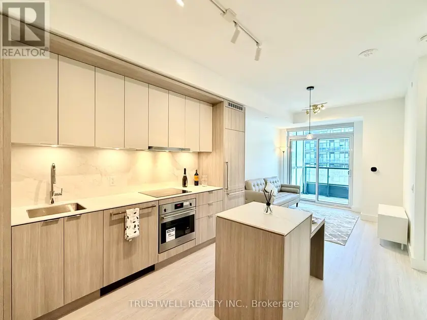 Apartment at 503 - 6 GREENBRIAR ROAD, Toronto (Bayview Village)