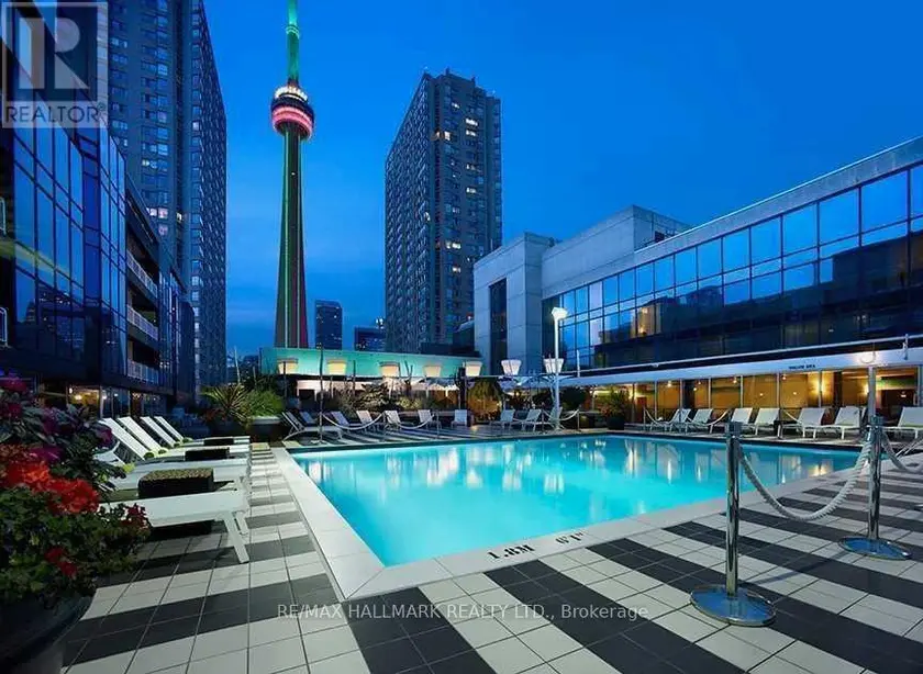 Apartment at 404 - 251 QUEENS QUAY W, Toronto (Waterfront Communities)