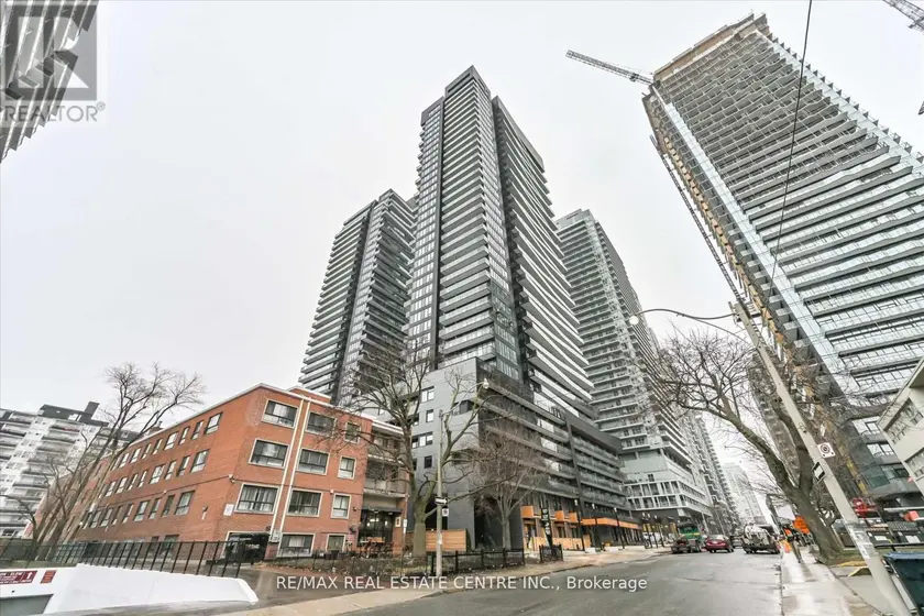 Apartment at 1406 - 117 BROADWAY AVENUE, Toronto (Mount Pleasant West)