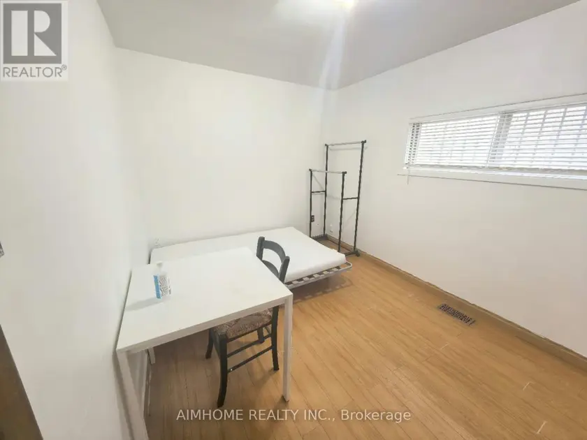 Semi-Detached/Link at MAINFLR - 137A MARKHAM STREET, Toronto