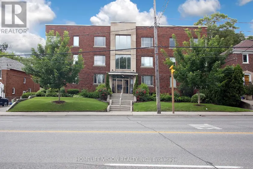 Apartment at UNIT # B1 - 1840 BATHURST STREET, Toronto (Humewood-Cedarvale)