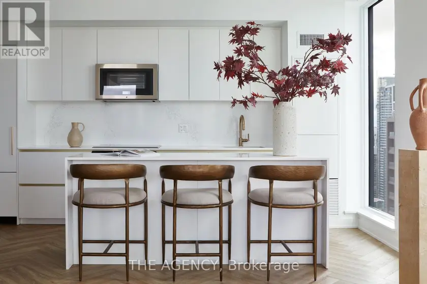 Apartment at PH04 - 327 KING STREET W, Toronto (Waterfront Communities)