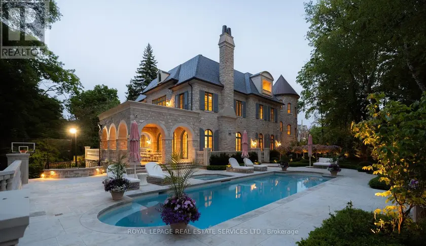 Detached at 221 FOREST HILL ROAD, Toronto (Forest Hill South)