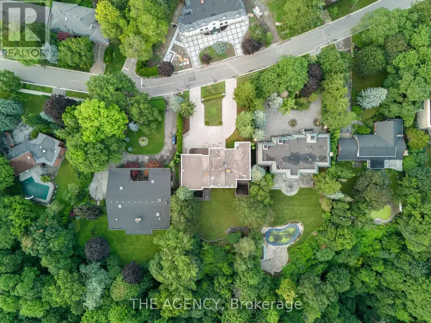 Detached at 23 BAYVIEW RIDGE, Toronto