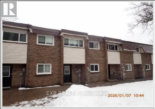 Townhouse at 111 - 55 GODSTONE ROAD, Toronto