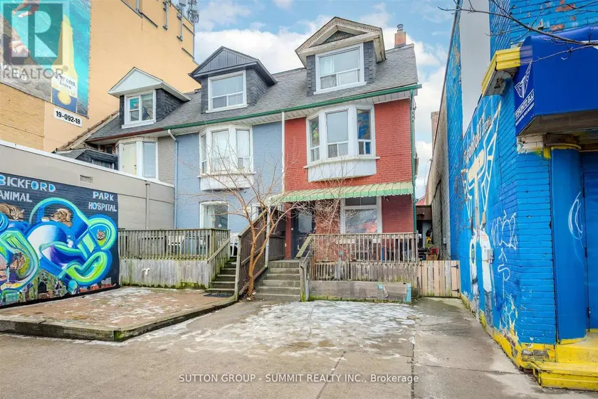 Townhouse at 811 BLOOR STREET W, Toronto