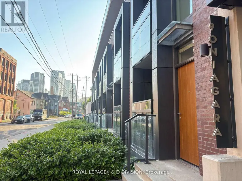 Apartment at 405 - 90 NIAGARA STREET, Toronto