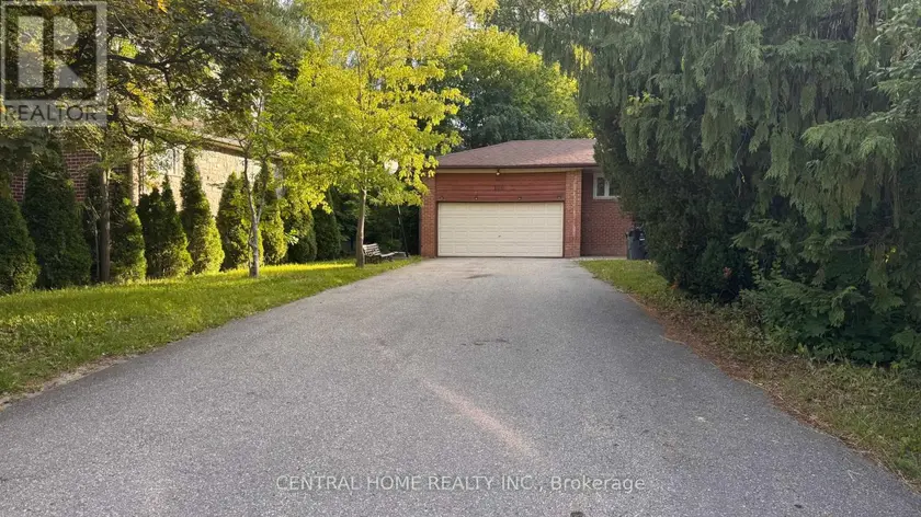 Detached at MAIN FLOOR - 100 BURBANK DRIVE, Toronto
