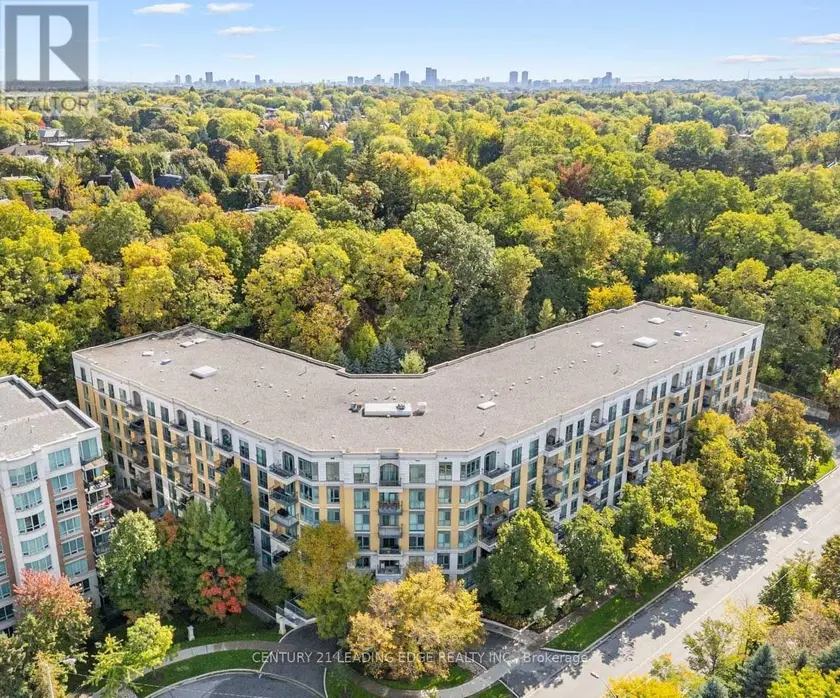Apartment at 308 - 11 WILLIAM CARSON CRESCENT, Toronto (St. Andrew-Windfields)