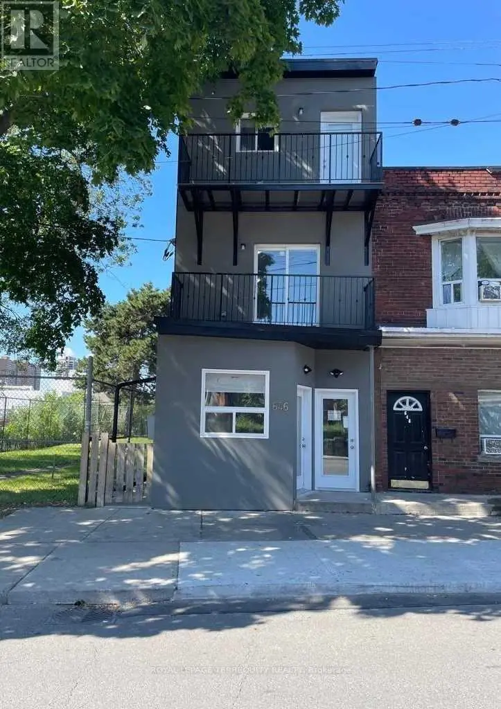 Townhouse at 3 - 646 LANSDOWNE AVENUE, Toronto (Little Portugal)