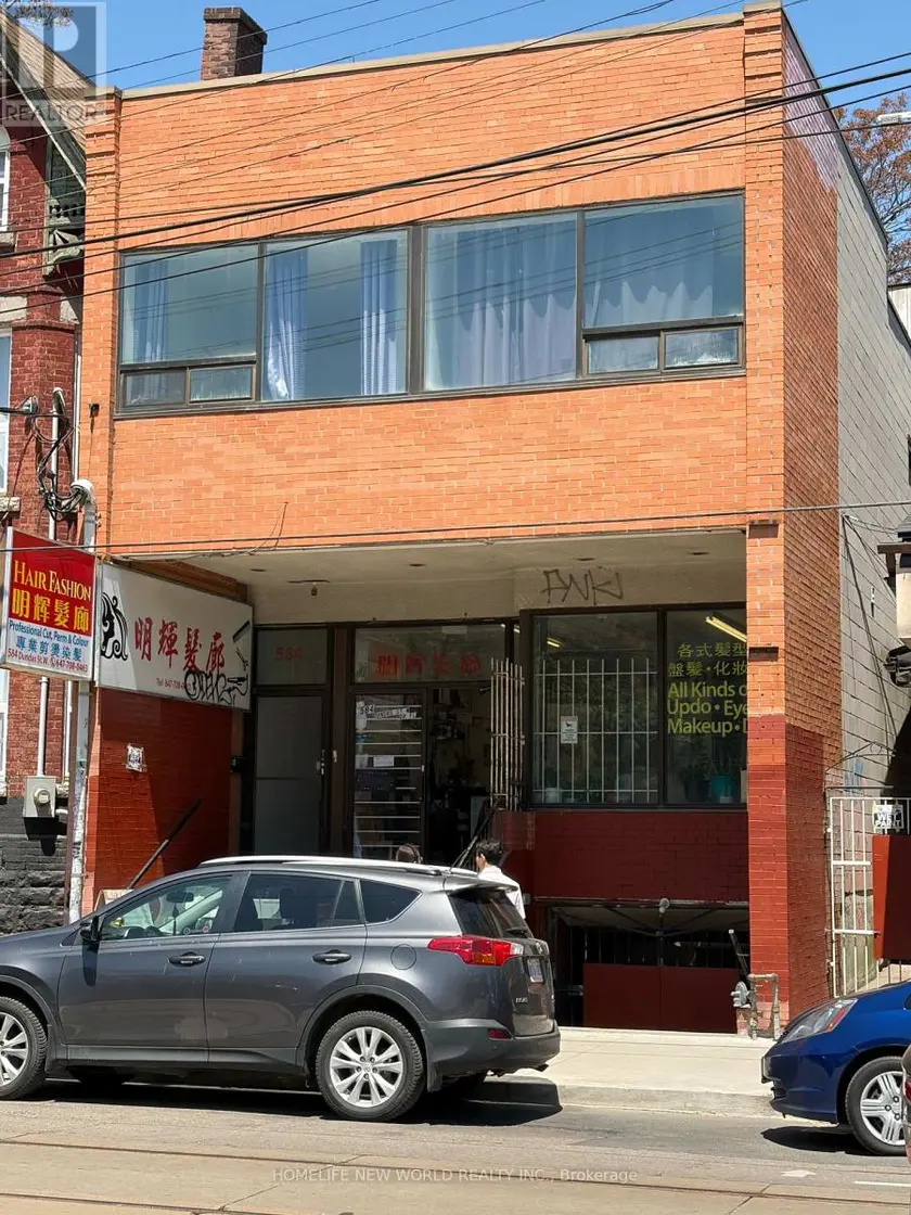 Multiplex at 584 DUNDAS STREET W, Toronto