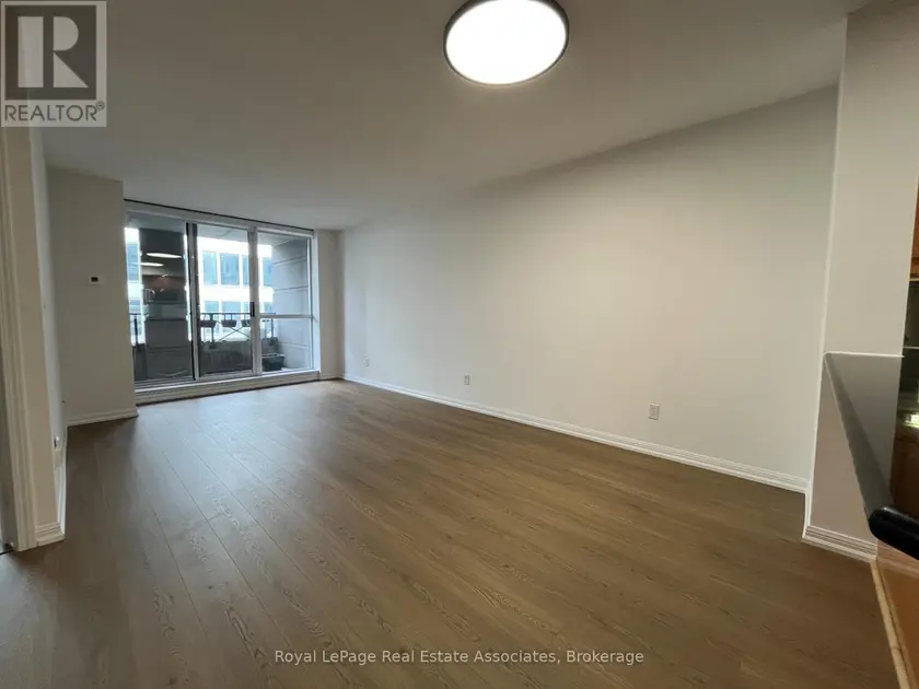 Apartment at 1512 - 140 SIMCOE STREET, Toronto (Waterfront Communities)